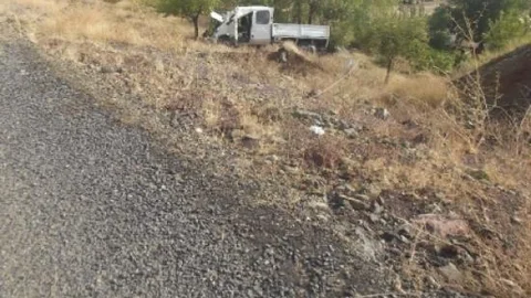 Kamyonet Şarampole Uçtu: 7 Yaralı