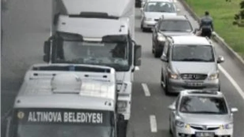 Yalova'da Bayram Yoğunluğu Başladı