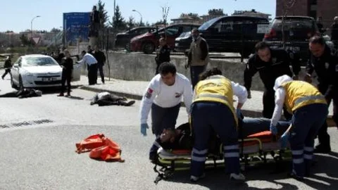 Adliye Önünde Öldürülen 5 Kişi İçin Şüphelilere Müebbet Hapis