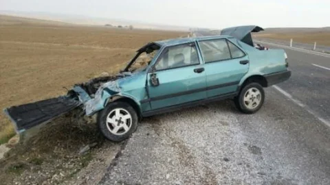 Otomobil Takla Attı: 2 Yaralı