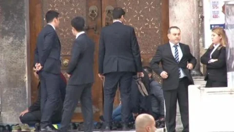 Koruması Erdoğan'ın Ayakkabılarını Da Korudu