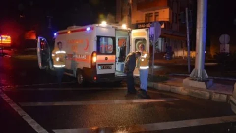 Yangına Giden İtfaiye Aracıyla Otomobil Çarpıştı: 2 Yaralı