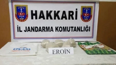 Hakkari'de Jandarmadan Uyuşturucu Operasyonu