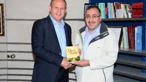 Düzceli Şairden Başkan Keleş'e Ziyaret