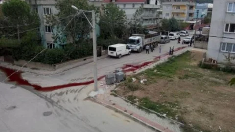 Sokaklar Kan Gölüne Döndü