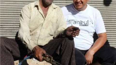 Demirciler Kelle Ütüleme İşi İçin Hayvan Başı 10 Tl Alıyor