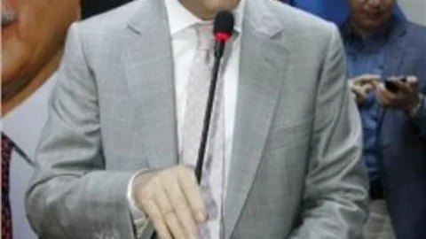 Bakan Eker Diyarbakır'da Partililerle Bayramlaştı