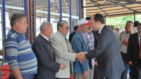 Pazarlar'da Bayramlaşma