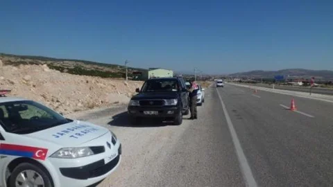 Jandarmadan Sürücülere Bayram Şekeri