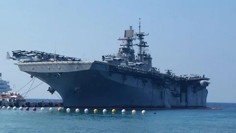 ABD askeri gemisi Kuşadası'nda!