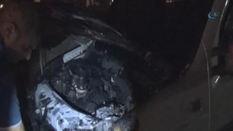 Seyir halinde bulunan araç alev alev yandı!