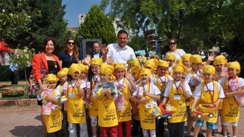 Menderes'ten miniklere süt!