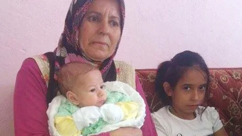 Bebeğe 'viagra' yetiştiremiyorlar!