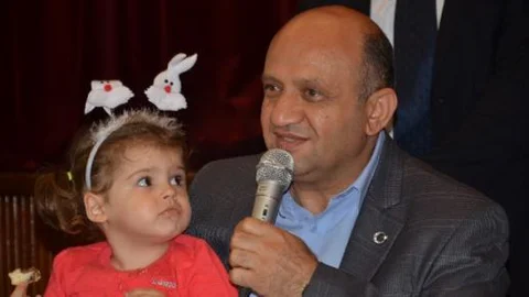 Bakan çocukların bayramını kutladı!