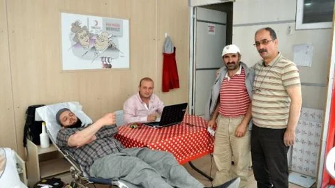 Evi Yanan Aileye Eşya Yardımı