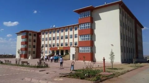 İdil'in En Büyük Lisesi Eğitim Öğretime Açıldı