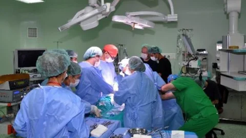 Üroloji Kliniği Hastalara Hayat Oluyor