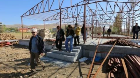 Basel-van Dostulk Derneği Edremit Belediyesi'ni Ziyaret Etti