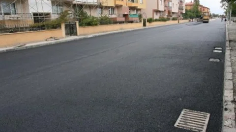 Asfalt Çalışmalarında Yoğun Mesai Başlıyor