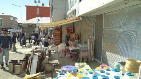 Varto'da Işid Protestosu Esnafa Kepenk Kapattırdı