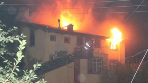 Karaman'da Yangın: Anne İle 3 Çocuğu Öldü