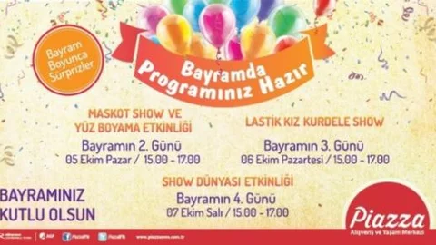 Kurban Bayramı Öncesi Piazza'da Kapılar Gece De Açık