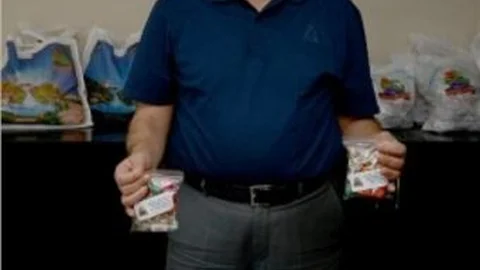 Kumluca Belediyesi Çocuklar İçin Bayram Şekeri Hazırladı