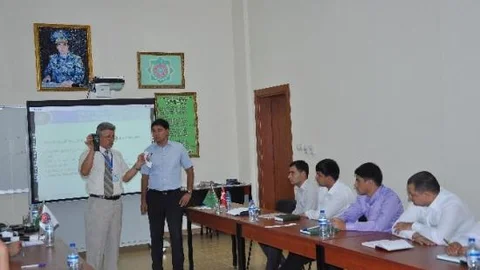 Türkmenistanlı Polislere Eğitim