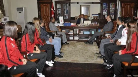 Sühot Hindistan'da Türkiye'yi Temsil Edecek