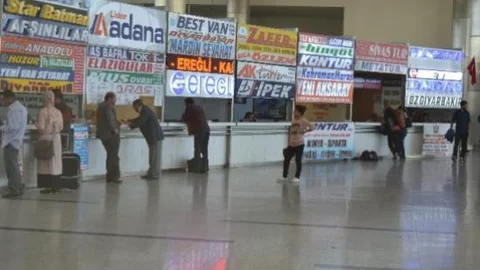 Otobüs Terminalinde Bayram Yoğunluğu