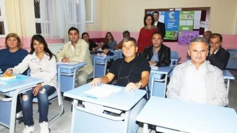 Burhaniye'de Öğretmenler Öğrenci Oldu