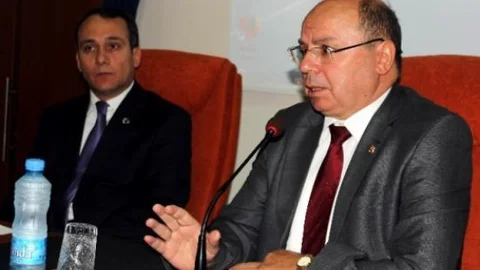 Vali Çiçek Muhtarlarla Bir Araya Geldi