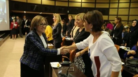 Yerel Yönetimlere Kadın Eli Değecek