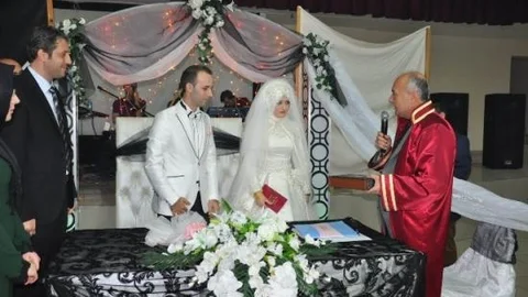 Dursunbeyli Gazeteci Filiz'in Düğün Sevinci