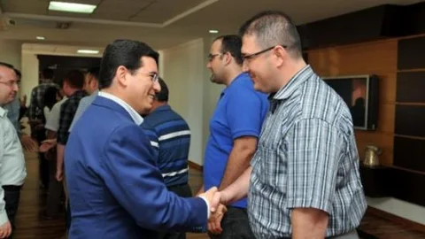 Kepez Belediye Başkanı Tütüncü Personeli İle Bayramlaştı