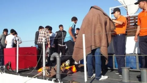 Ayvalık'ta 58 Mülteci Yakalandı