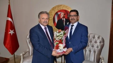 Erzincan İl Genel Meclis Üyeleri Erzincan Valisi Süleyman Kahraman'ı Ziyaret Etti