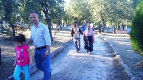 Arife Günü'nde Selendililer Mezarlıklara Koştu