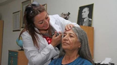 Karşıyaka'da Yaşlılara Özel Bayram Bakımı