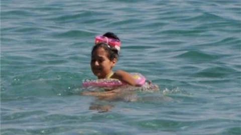 Tatilciler Denizle Buluştu