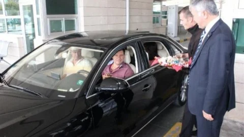 Kapıkule Sınır Kapısında Giriş Yapanlar Baklavayla Karşılandı