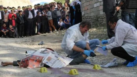 Sokak Ortasında Vurularak Öldürüldü