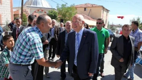 Yaşar'dan Memlik Mahallesi'ne Destek