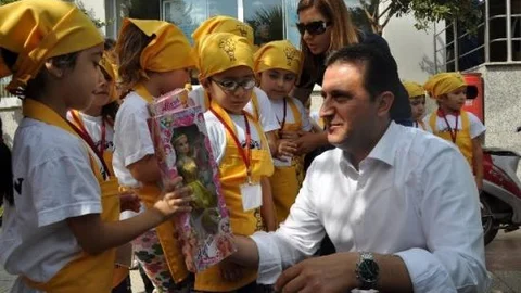 Menderes'ten Miniklere Süt