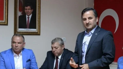 Özden: Ortadoğu'nun Sınırları Yeniden Çiziliyor