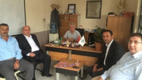 İzmit Belediyesi Muhtarlara Önem Veriyor