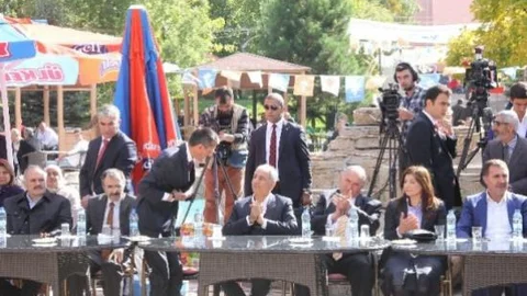 Bakan Ala Ak Parti İl Teşkilatının Bayramlaşma Programına Katıldı