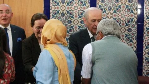 Mhp Lideri Bahçeli Genel Merkez'de Vatandaşlarla Bayramlaştı