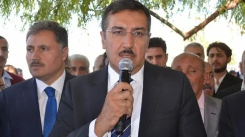 Ak Parti'de Bayramlaşma