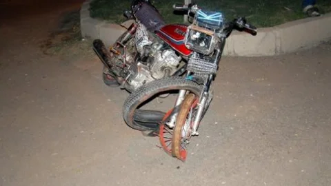 Motosiklet Otomobile Çarptı: 1 Yaralı